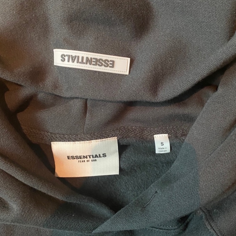 Fear of god essentials - Picture 2 of 4